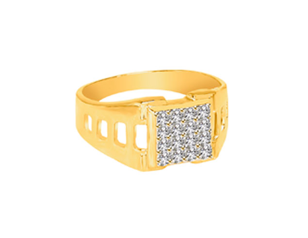 Square shaped diamond ring