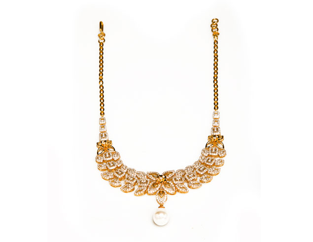 Diamond necklace set